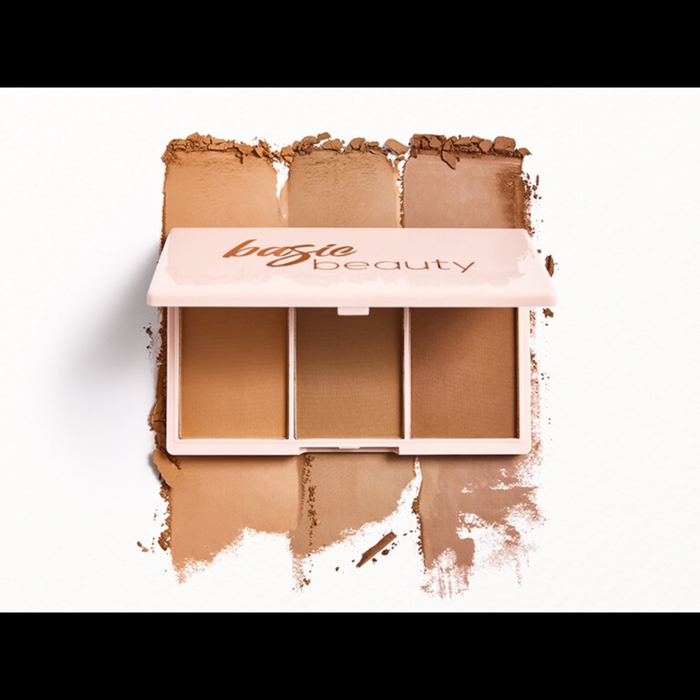 New! BASIC BEAUTY - Bronzy AF Palette